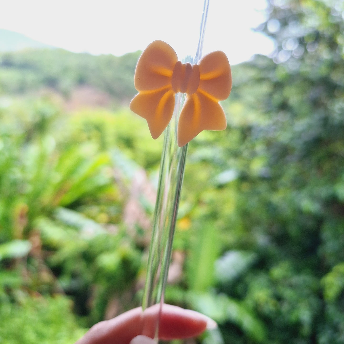 Bow Glass Straw