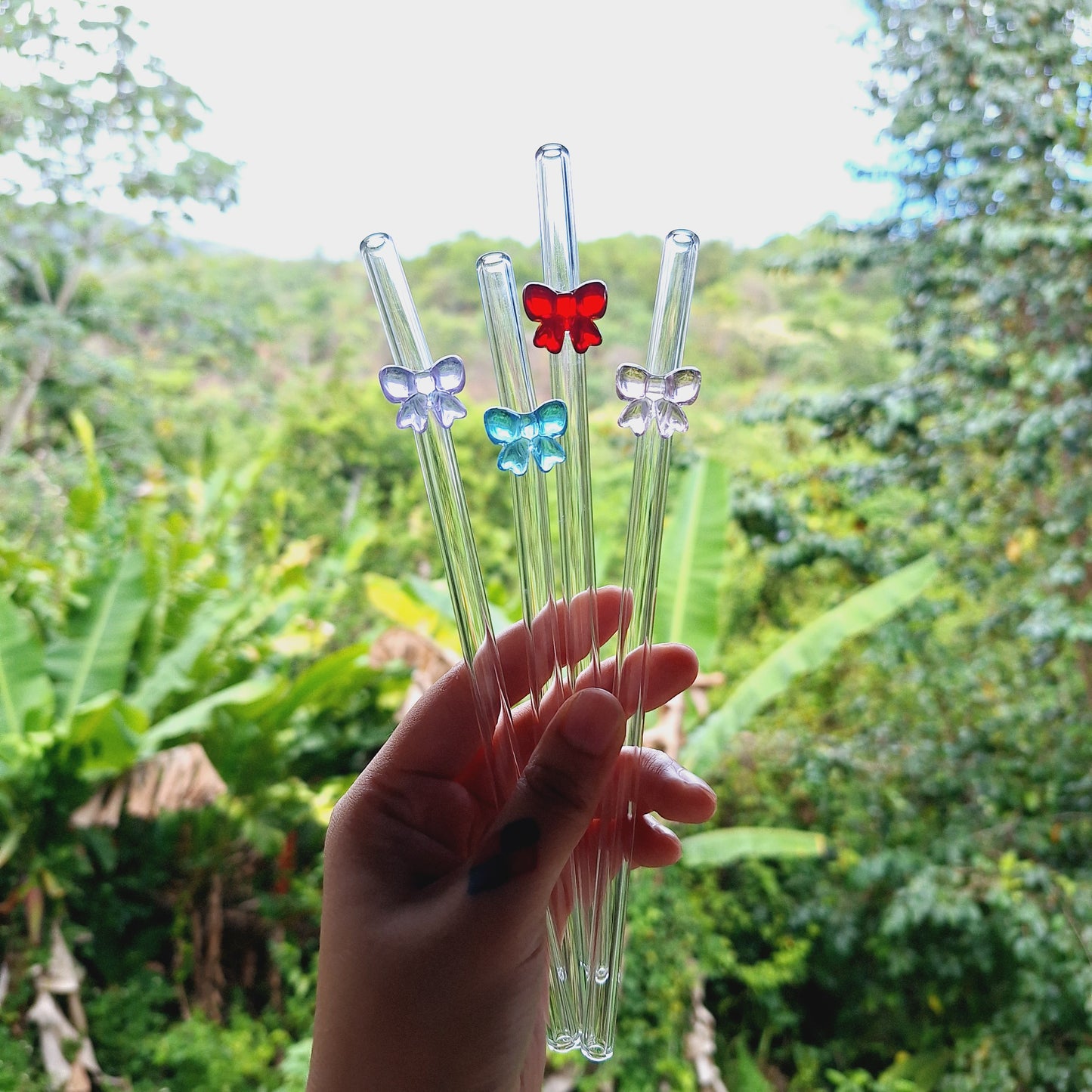 Bow Glass Straw