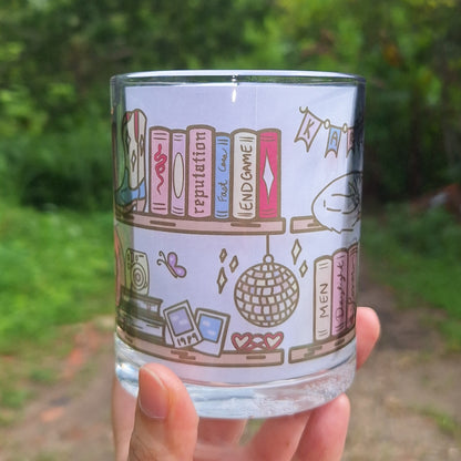 Taylor Bookshelf Glass Mug